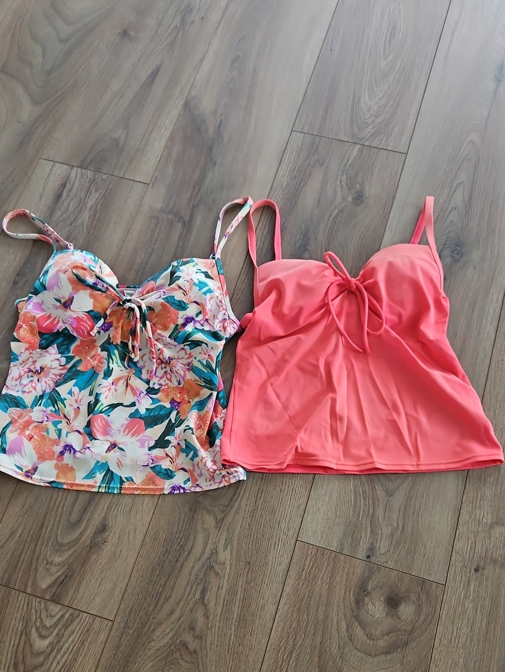 (2) Victoria's Secret Tankinis -34A